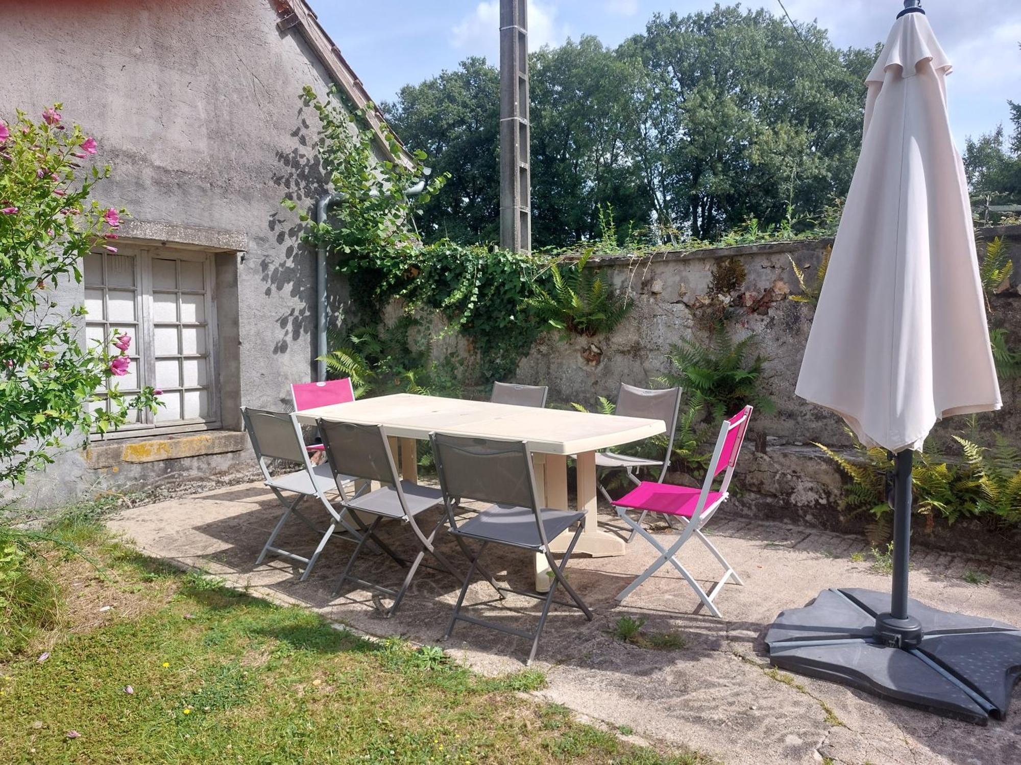 Les Anniquins Villa Ivoy-le-Pre ภายนอก รูปภาพ